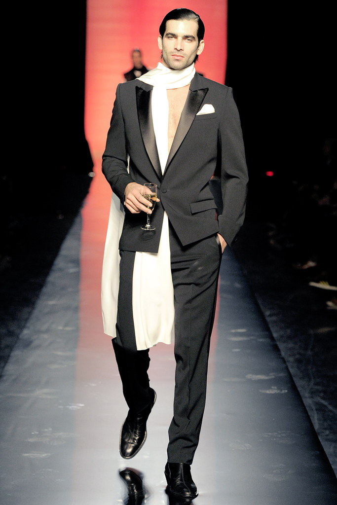 Fall 2011: The world of James Bond informed the sartorial, suave collection of tailored suiting.