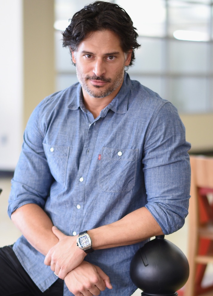 'True Blood' and 'Magic Mike' actor Joe Manganiello kept it casual on October 26th as he attended the 17th annual Savannah Film Festival. Posing for a portrait on the second day of the festival, Manganiello wore a chambray shirt from Levi's with a pair of dark wash denim jeans.