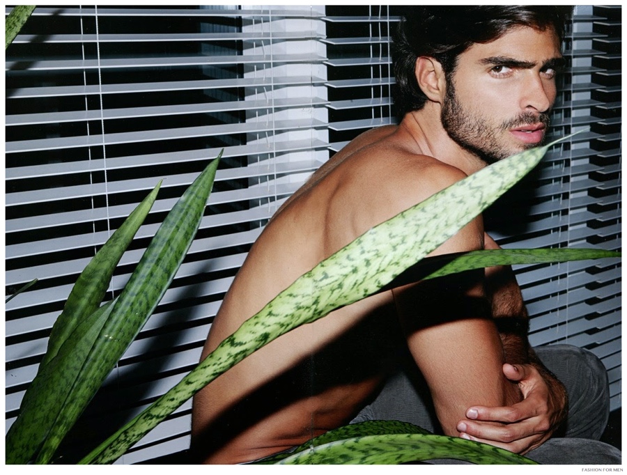Juan-Betancourt-Tom-Ford-Fashion-for-Men-Photo-Shoot-004