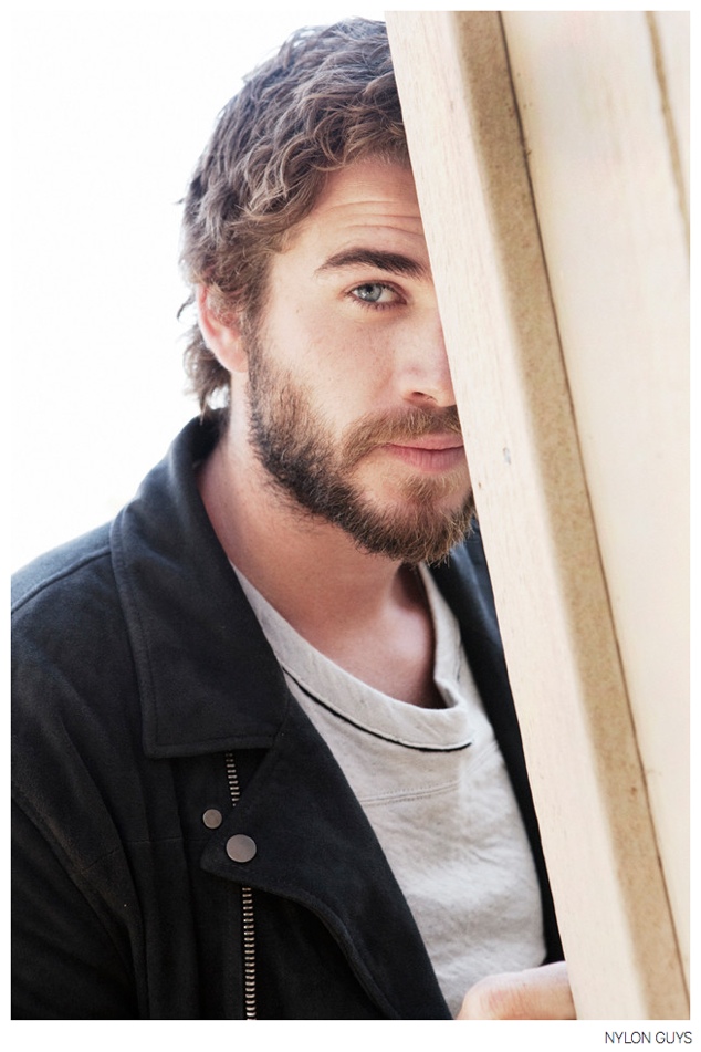 Liam-Hemsworth-Nylon-Guys-November-2014-Photo-003