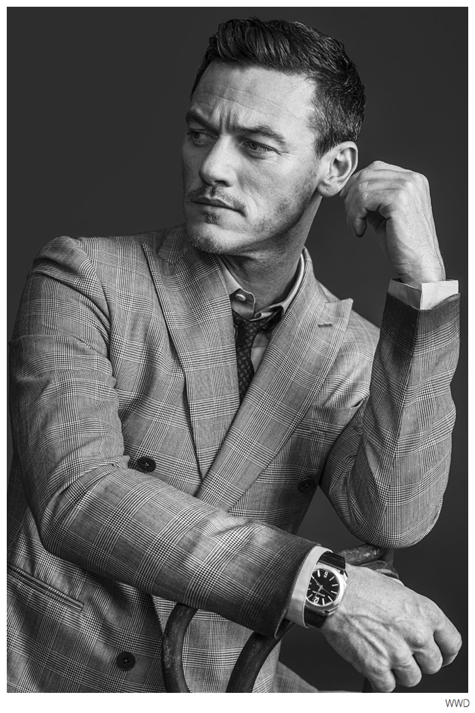 Luke-Evans-WWD-004