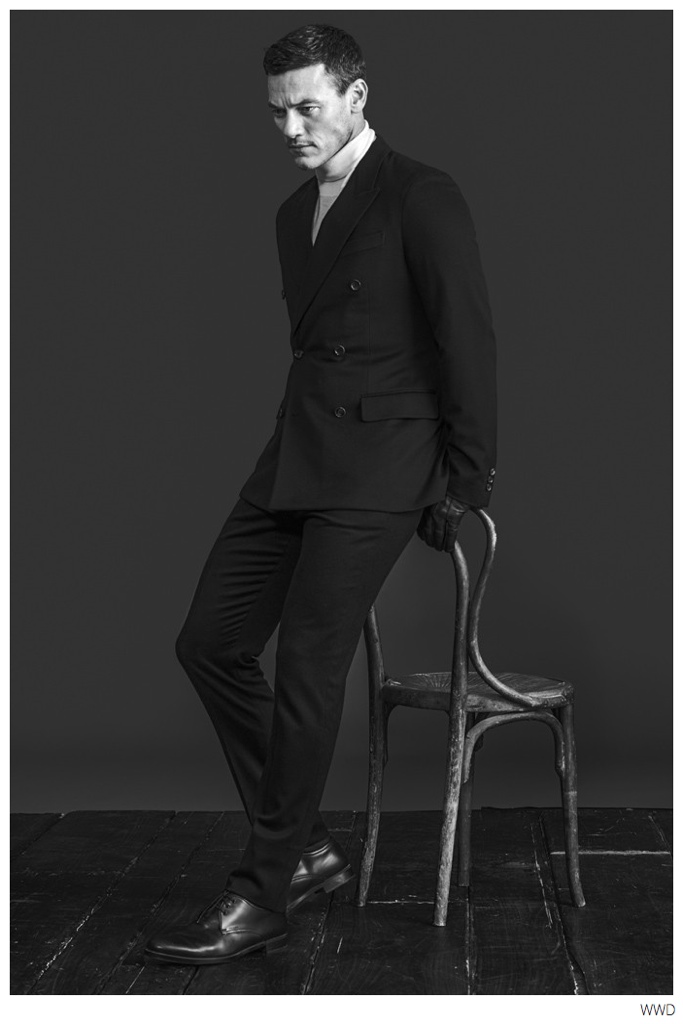 Luke-Evans-WWD-007