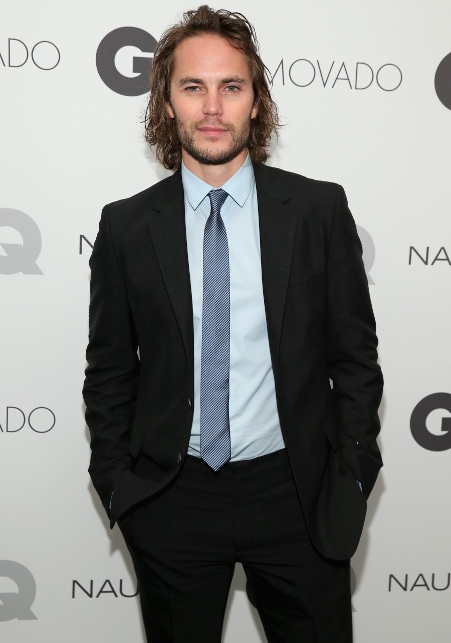 Honored for his support of the African Children's Choir, Taylor Kitsch let his suit jacket hang open, unveiling a classic dress shirt and tie combo.