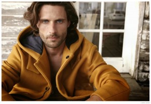 Tommy Dunn Sports Fall Hues in Fashion for Men – The Fashionisto