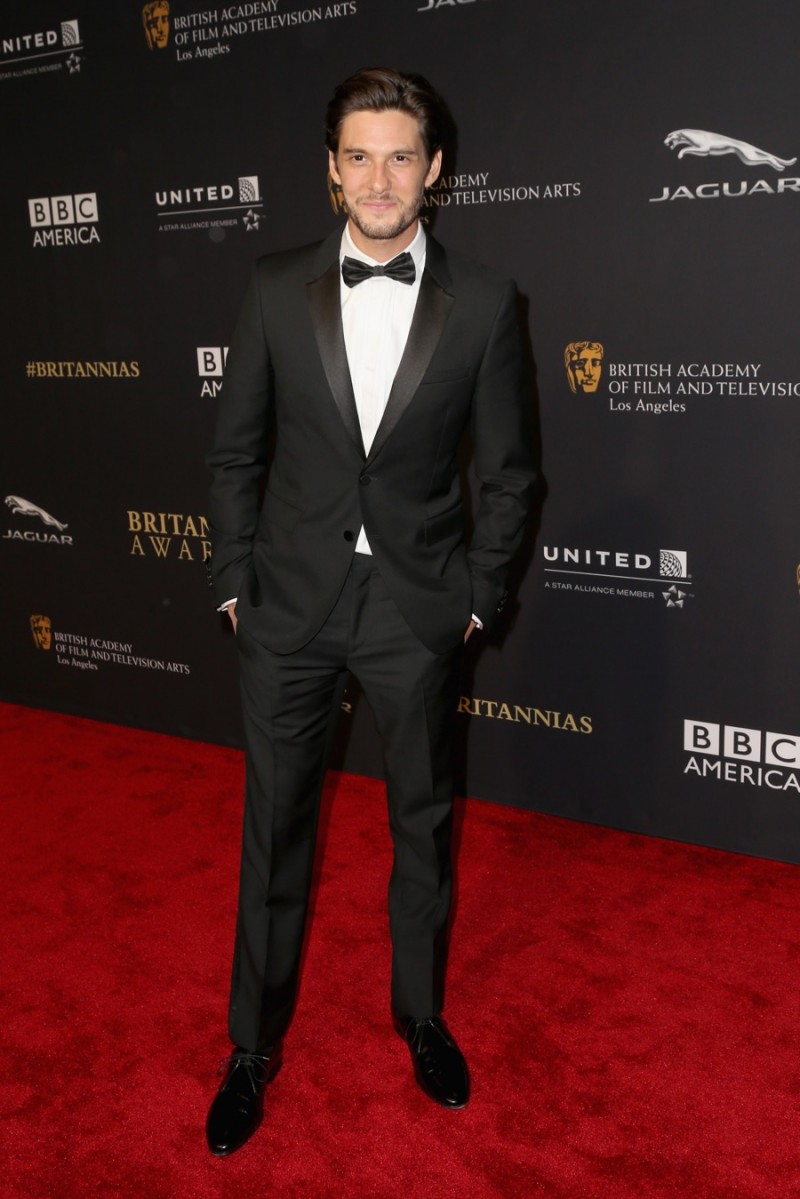 Ben Barnes attends the BAFTA Los Angeles Jaguar Brittania Awards on October 30th in a dapper evening look from Burberry.