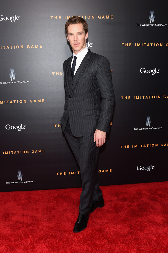 Attending the November 17th New York City premiere of his latest movie, 'The Imitation Game', actor Benedict Cumberbatch cleaned up in a three-piece micro-tonal print suit from Italian fashion label Dolce & Gabbana.