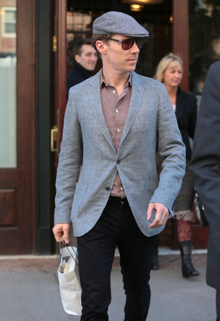 Spotted out in New York City the following day, Cumberbatch kept it his style city sleek with smart separates, finished off by a driver's cap and sunglasses.