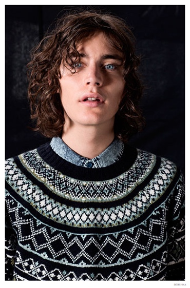 Jaco van den Hoven Models Bershka’s Cool Fall Looks