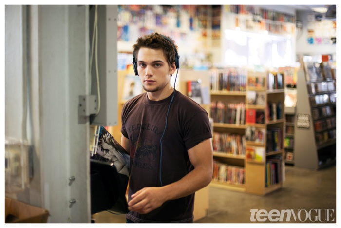 Dylan-Sprayberry-Teen-Vogue-Photo-Shoot-001