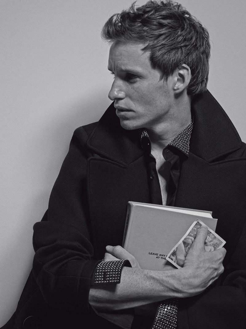 Eddie-Redmayne-LUomo-Vogue-November-2014-Photo-Shoot-003