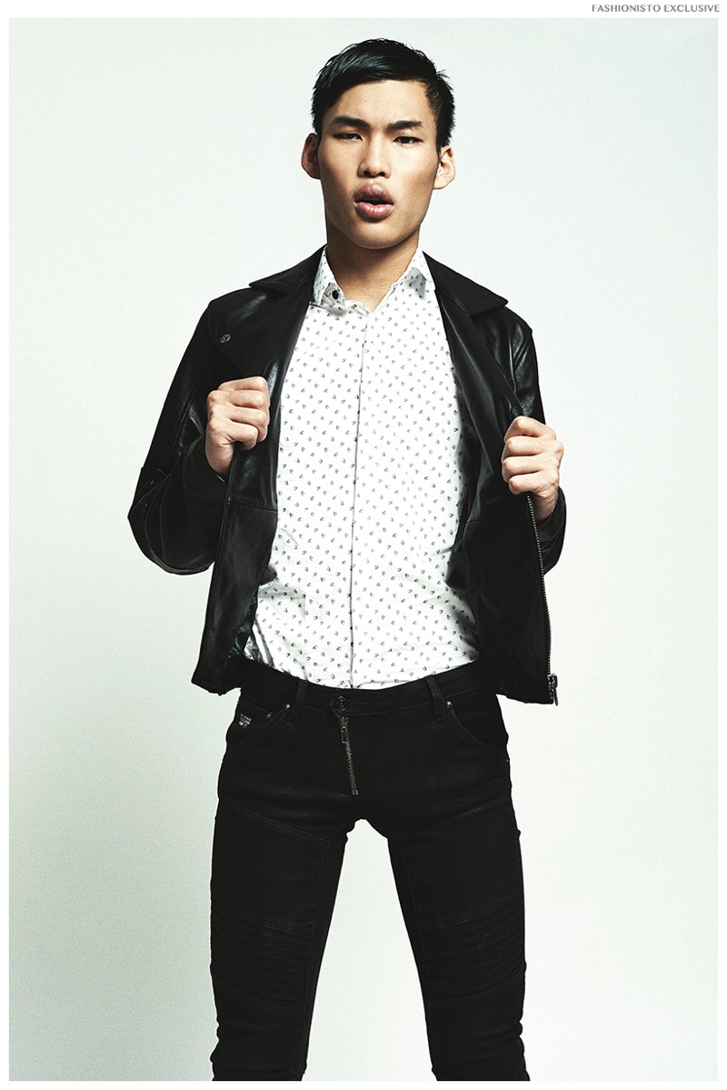 Chun wears shirt Zara, jeans and leather jacket G-Star Raw.