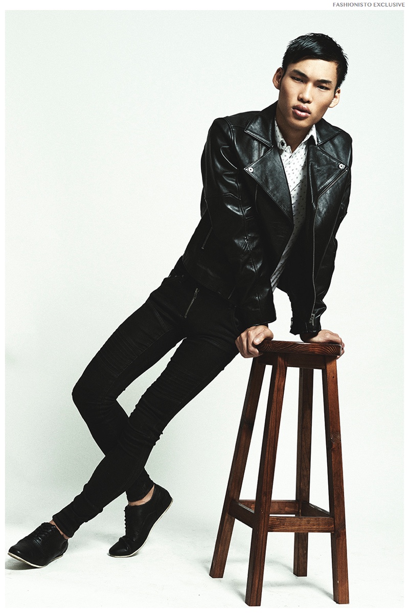 Chun wears shirt and shoes Zara, jeans and leather jacket G-Star Raw.