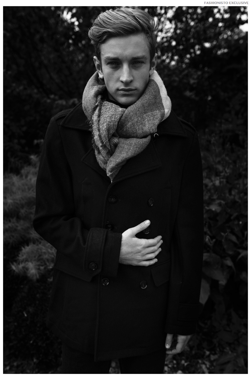 Julian wears jacket 7 Diamonds and scarf Zara.