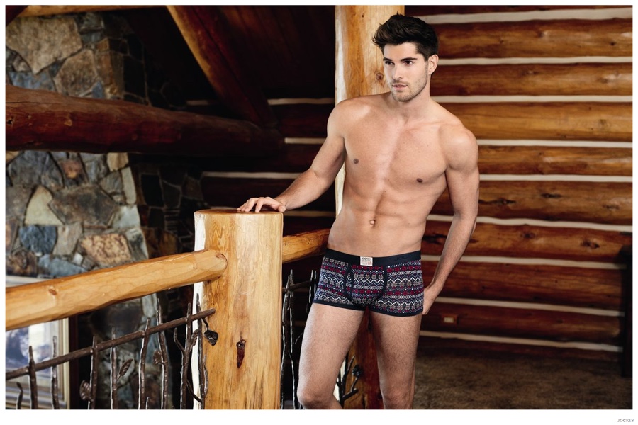Jockey Looks to Aspen for Holiday 2014 Collection