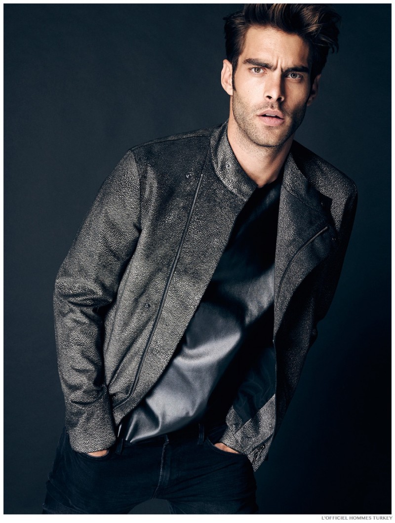 Jon-Kortajarena-LOfficiel-Hommes-Turkey-Photo-Shoot-007