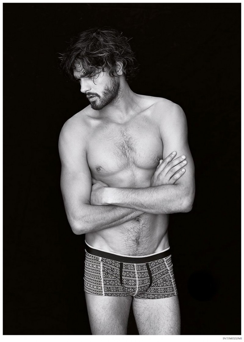 Marlon-Teixeira-Intimissimi-Winter-2014-Look-Book-009