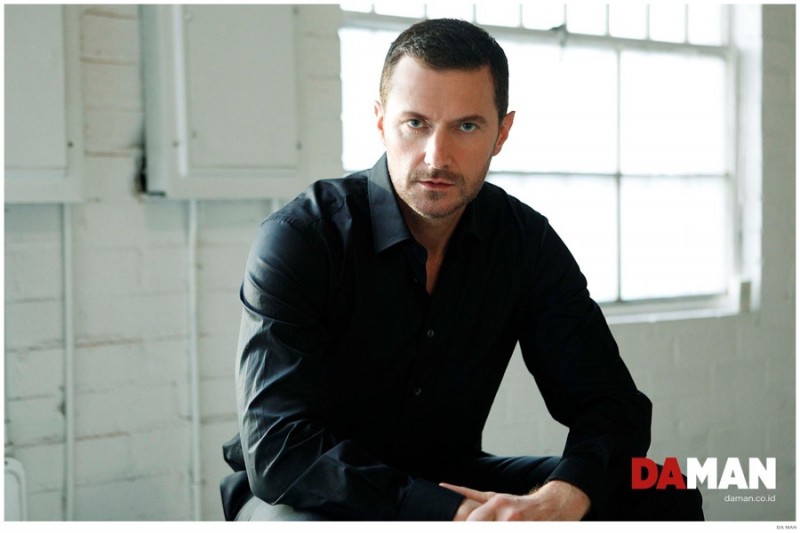 Richard-Armitage-Da-Man-December-2014-January-2015-Photo-Shoot-006