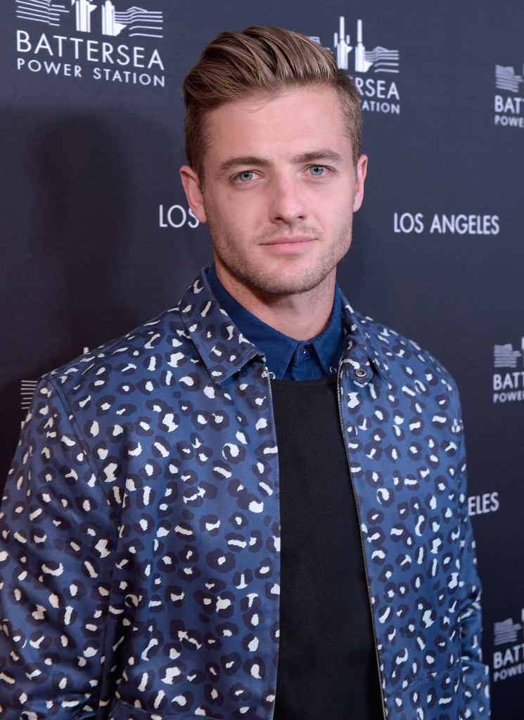 Robbie Rogers Steps Out in Leopard – The Fashionisto