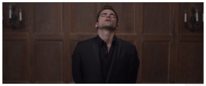 Sean-OPry-Taylor-Swift-Blank-Space-Music-Video-Screen-Captures-018