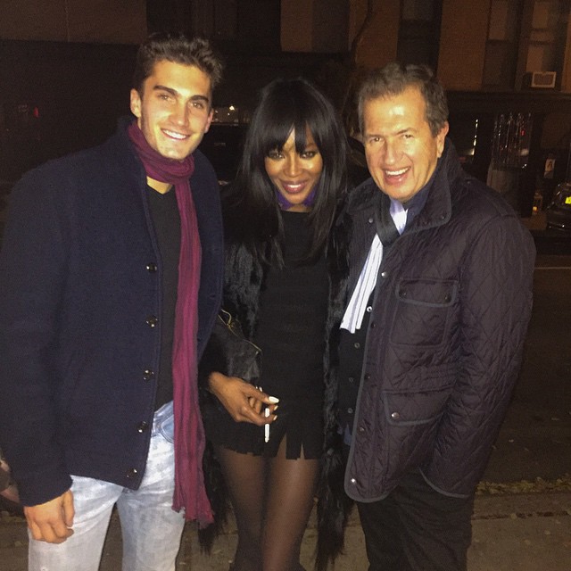 Tomas Guarracino poses for an image with Naomi Campbell and Mario Testino