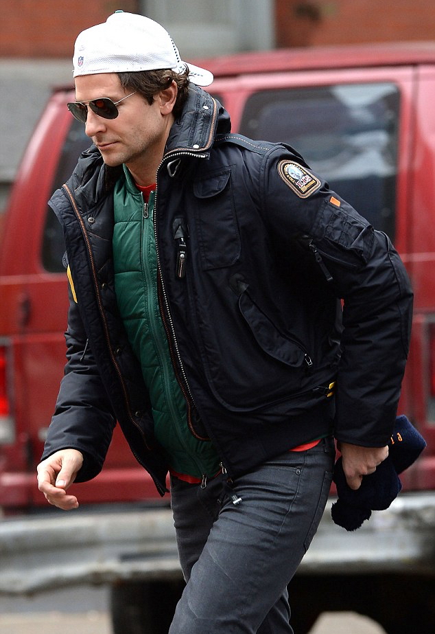 Bradley-Cooper-001