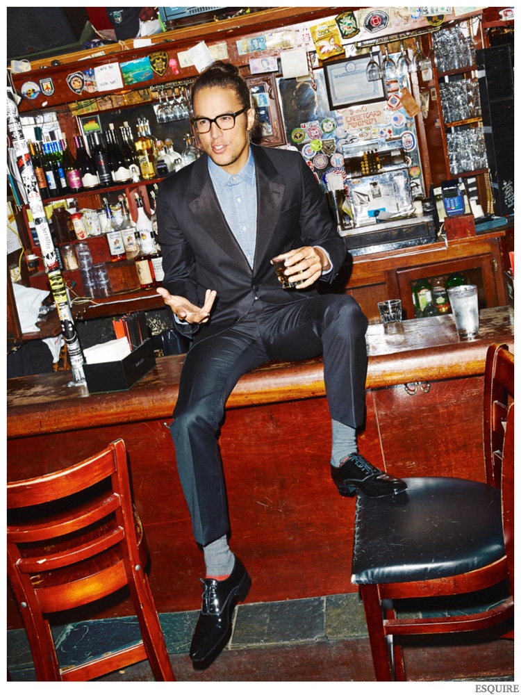 Cary-Fukunaga-Esquire-December-2014-Photo-Shoot-001