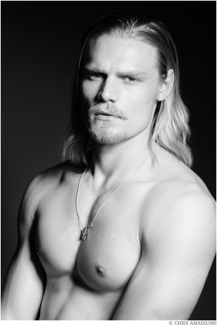 http://www.thefashionisto.com/wp-content/uploads/2014/12/Caspar-Peteus-Model-2014-Photo-012.jpg