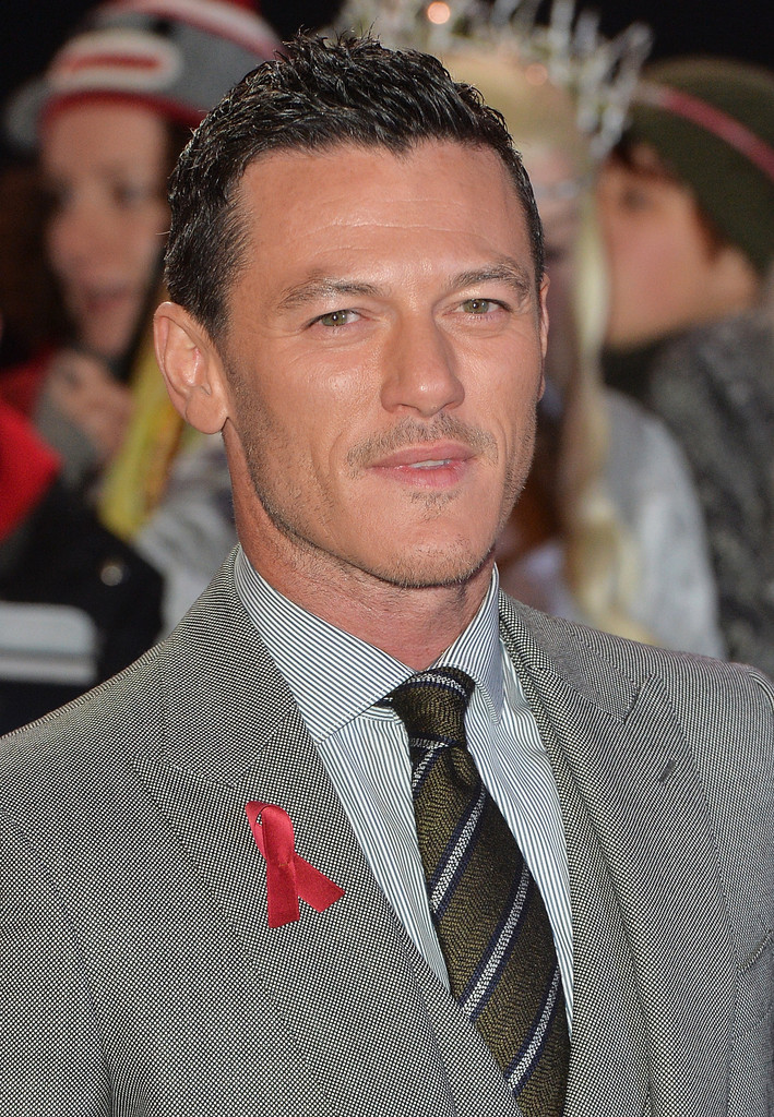 Luke-Evans-002