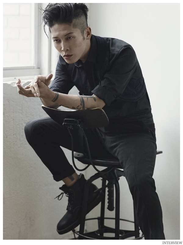 Miyavi-Interview-Magazine-December-2014-January-2015-Photo-Shoot-003