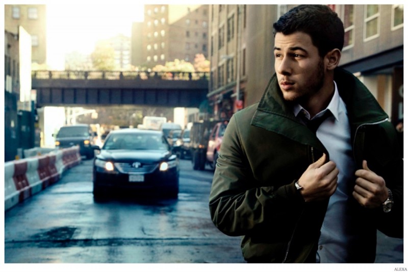 nickjonas0642.jpg