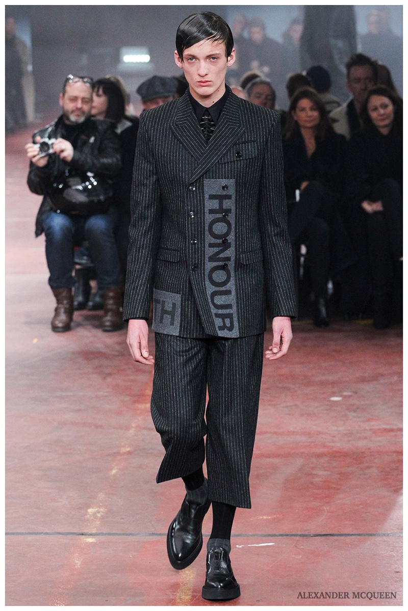 Alexander McQueen Fall Winter 2015 London Collections Men