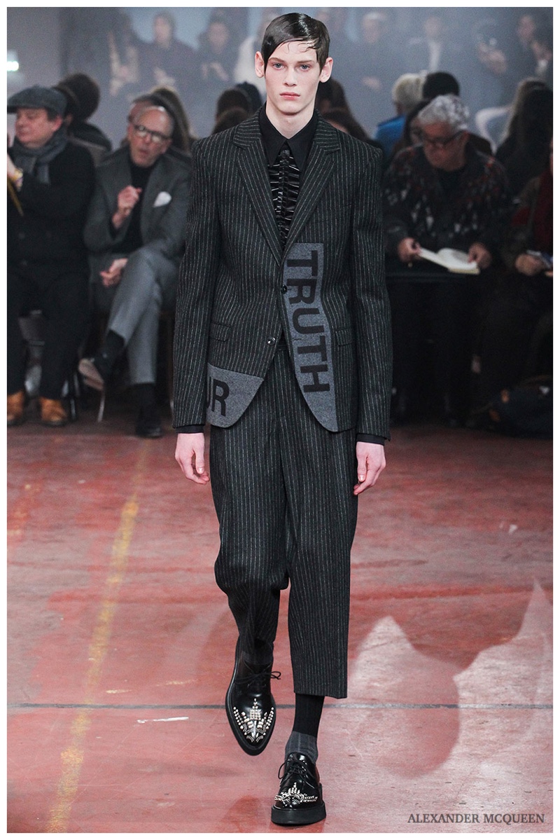 Alexander McQueen Fall Winter 2015 London Collections Men