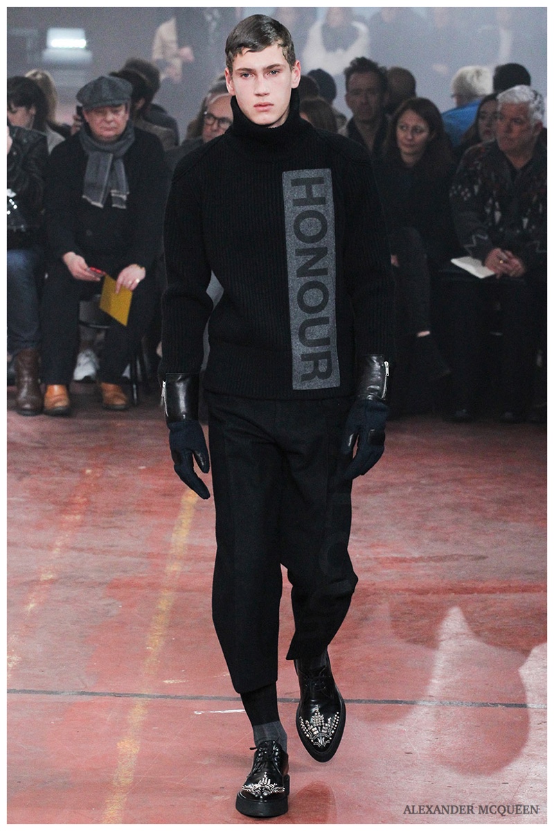 Alexander McQueen Fall Winter 2015 London Collections Men