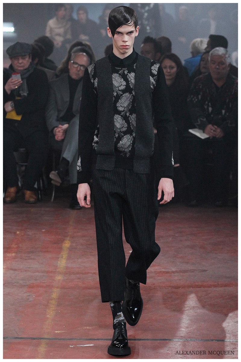 Alexander McQueen Fall Winter 2015 London Collections Men