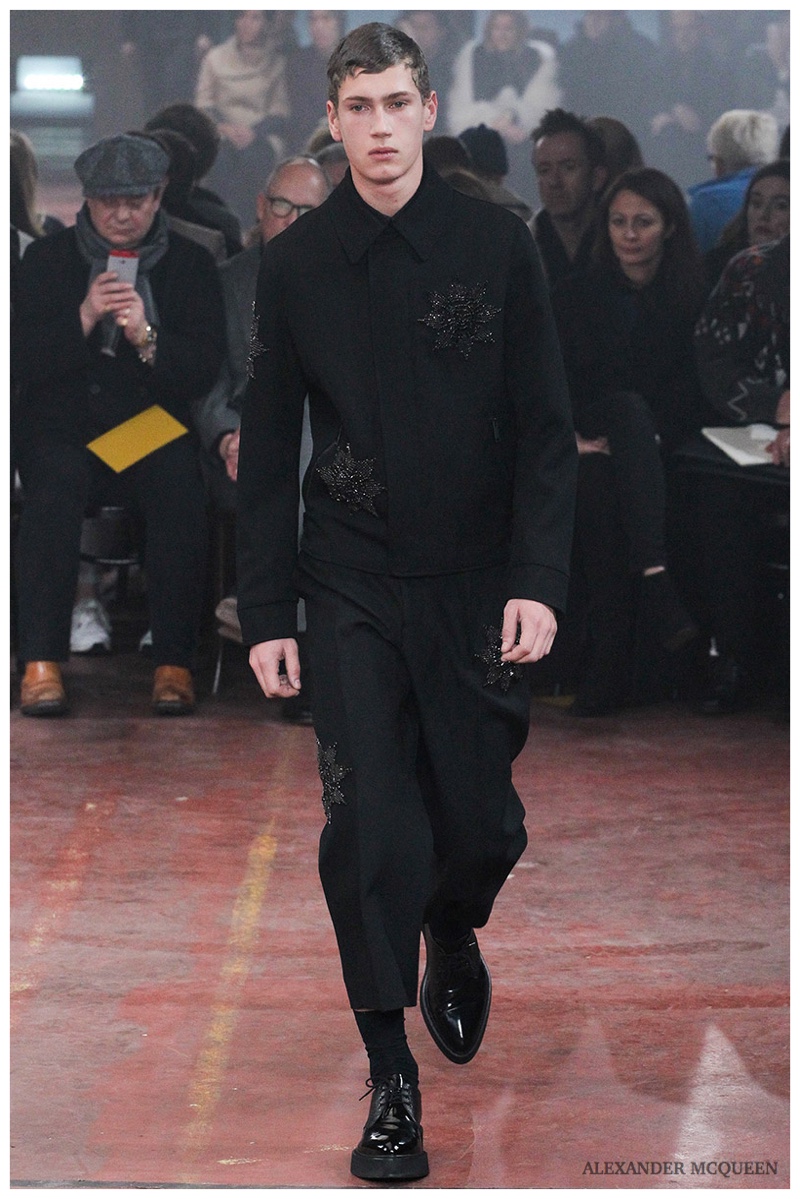 Alexander McQueen Fall Winter 2015 London Collections Men
