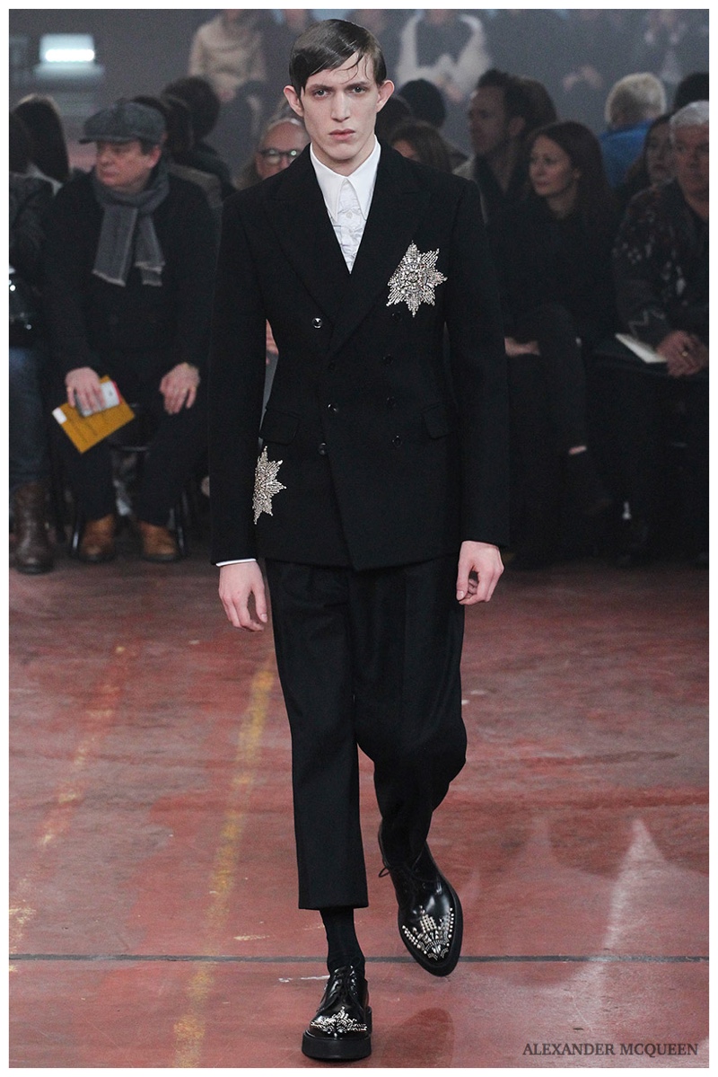 Alexander McQueen Fall Winter 2015 London Collections Men