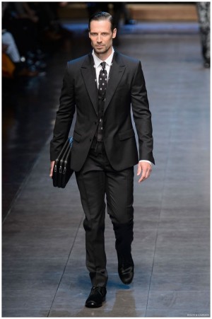 Dolce Gabbana Menswear Fall Winter 2015 Collection Milan Fashion Week 030