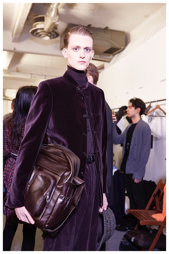 Ermenegildo-Zegna-Couture-Fall-Winter-2015-Mens-Behind-the-Scenes-Backstage-027