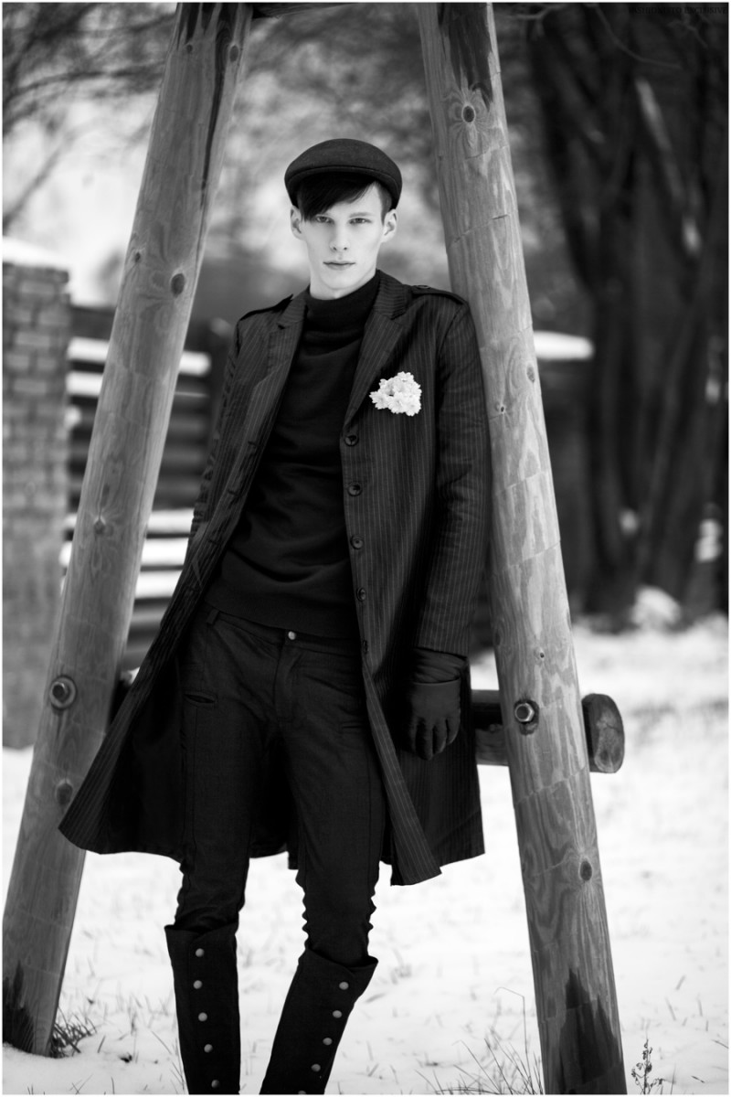 Taavi wears sweater Hugo Boss, hat Stetson, jeans One Wolf, overcoat Varkki and gloves Diesel.