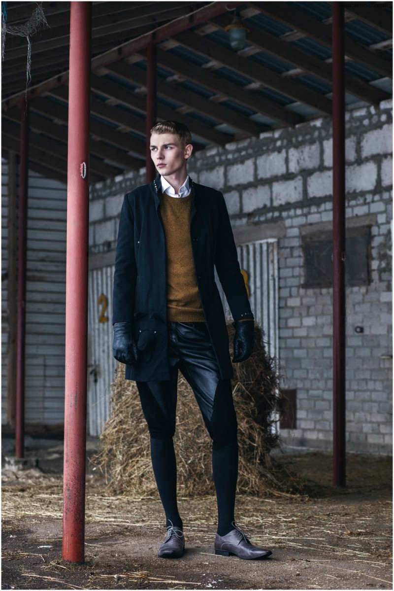 Ivan wears sweater Hugo Boss, shirt Amanjeda, shorts Mohito, overcoat Liina Varkki, gloves Wilson and shoes Lloyd.