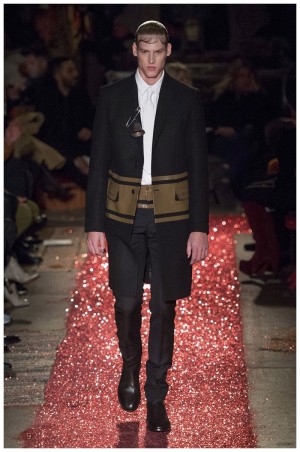 Givenchy Fall Winter 2015 Menswear Collection Paris Fashion Week 040