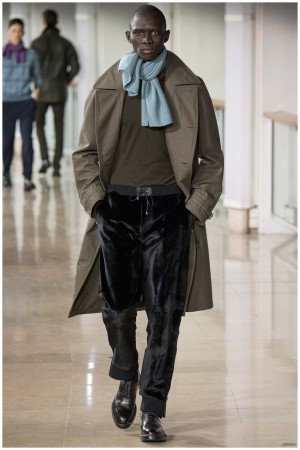 Hermes Fall Winter 2015 Menswear Collection Paris Fashion Week 023