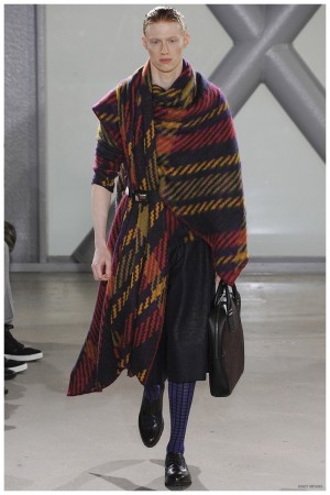 Issey Miyake Fall Winter 2015 Menswear Collection Paris Fashion Week 013