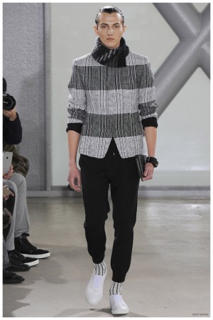 Issey Miyake Fall Winter 2015 Menswear Collection Paris Fashion Week 015