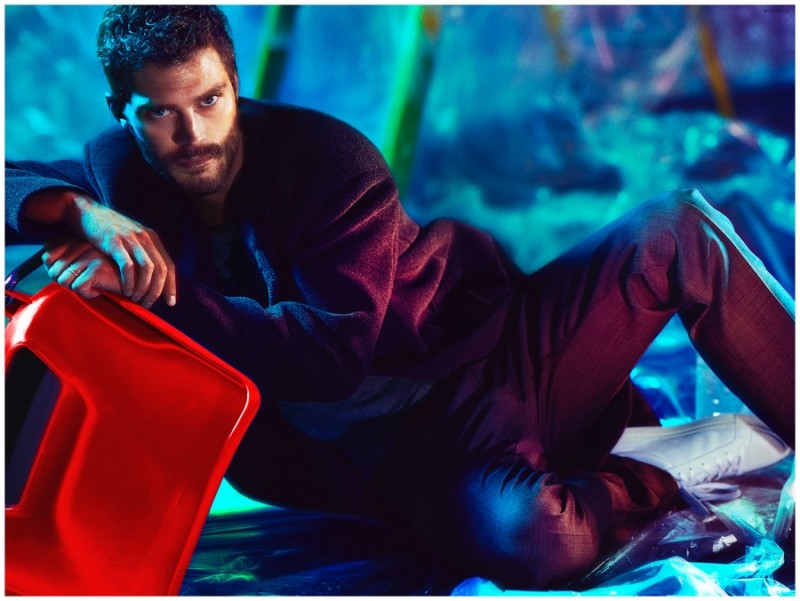 Jamie-Dornan-British-GQ-Photo-Shoot-001