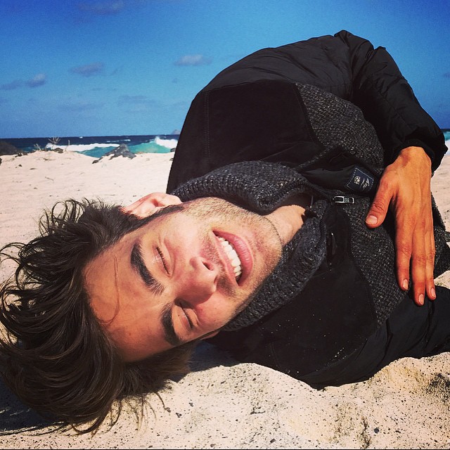 Jon Kortajarena hits the beach