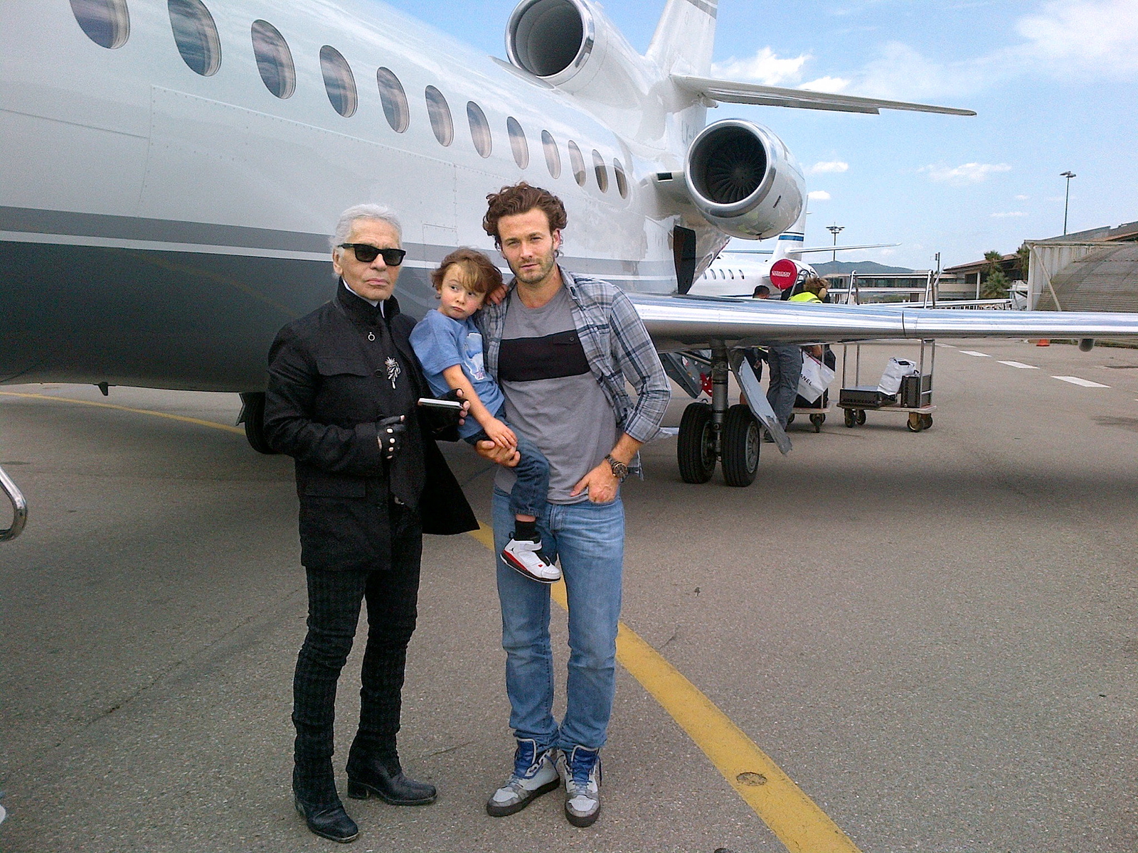 Karl Lagerfeld Brad Kroenig Airport