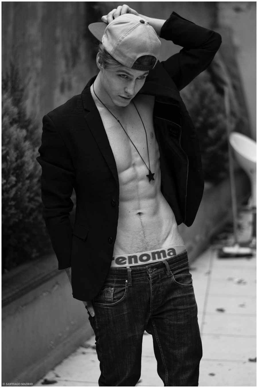 Konstantin Vasiliev Spends a Relaxing Day Shoot with Santiago Madrid