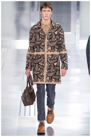 Louis Vuitton Men's Fall / Winter 2015 Runway Bags featuring Damier  Graphite Nemeth Print - Spotted Fashion