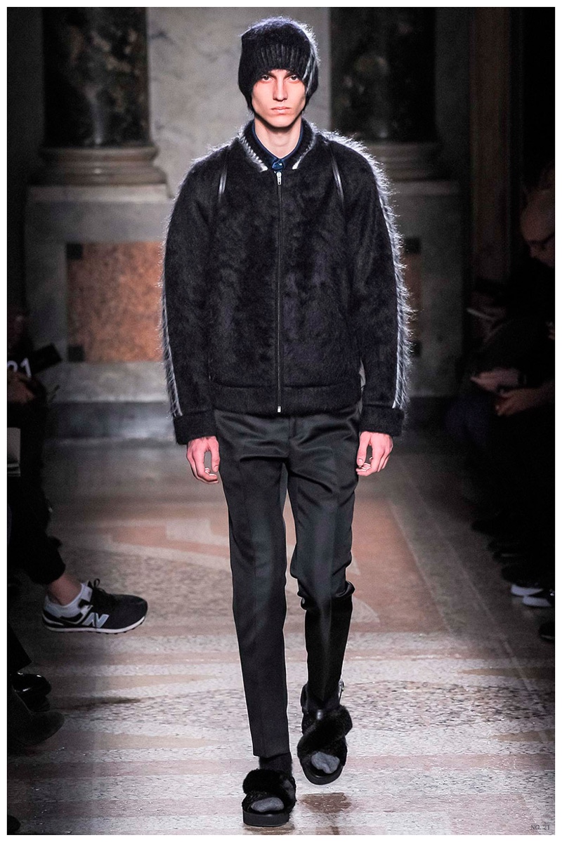 No. 21 Fall/Winter 2015 Menswear Collection: Sporty Fashions Get the Luxury Makeover
